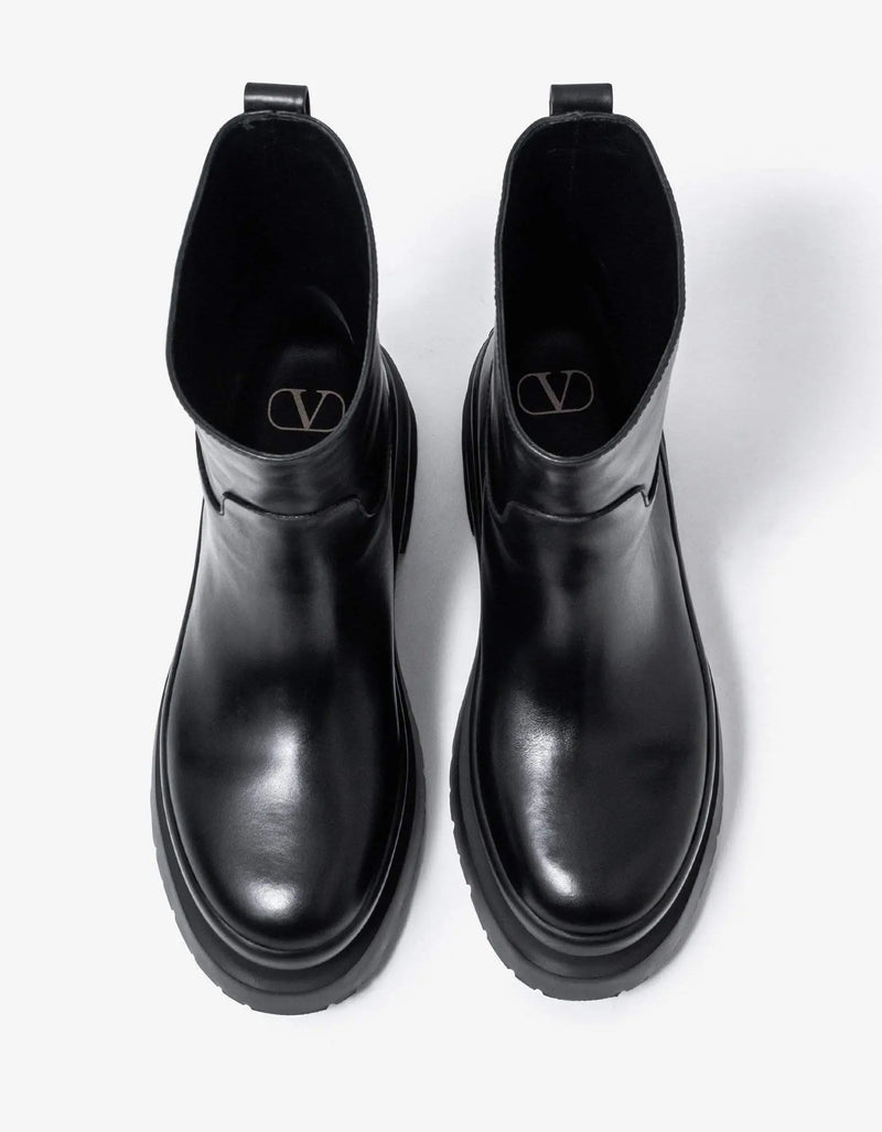 Valentino Garavani Black Roman Stud Leather Chelsea Boots