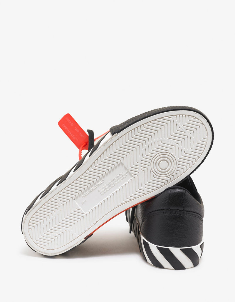 Off-White Black Grain Leather Low Vulcanized Trainers