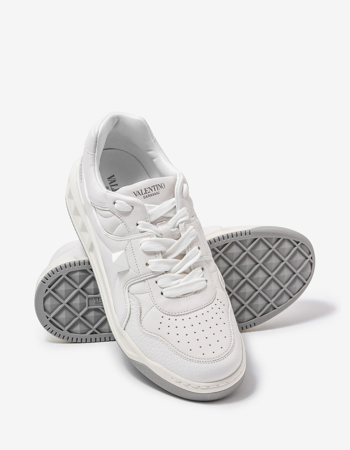 Valentino Garavani Valentino Garavani All-White One Stud Trainers