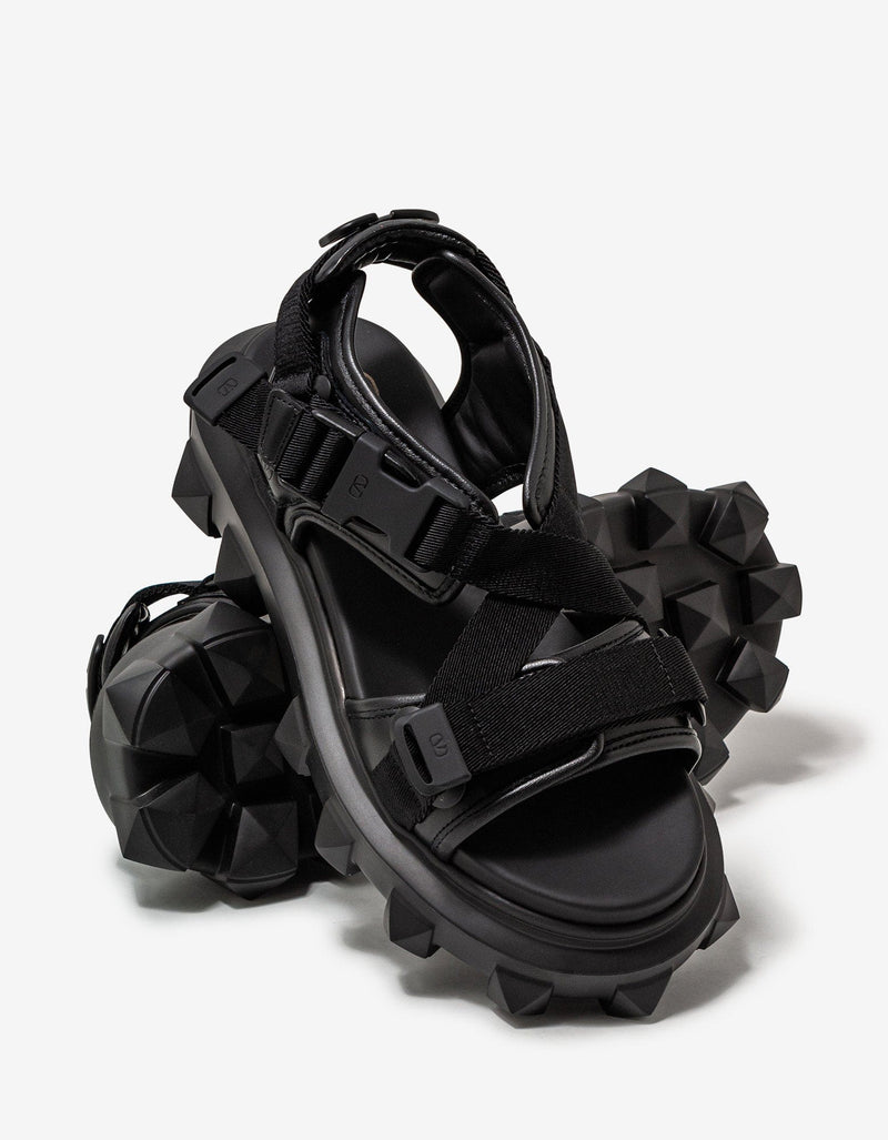 Valentino Garavani Valentino Garavani Black Trackstud Sandals